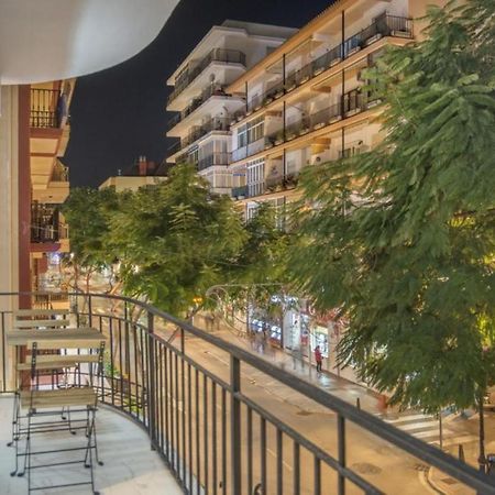 Luxury Apartment Фуeнхирола Екстериор снимка
