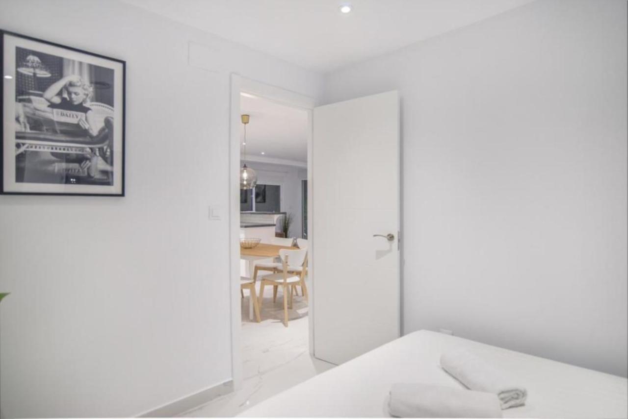 Luxury Apartment Фуeнхирола Екстериор снимка