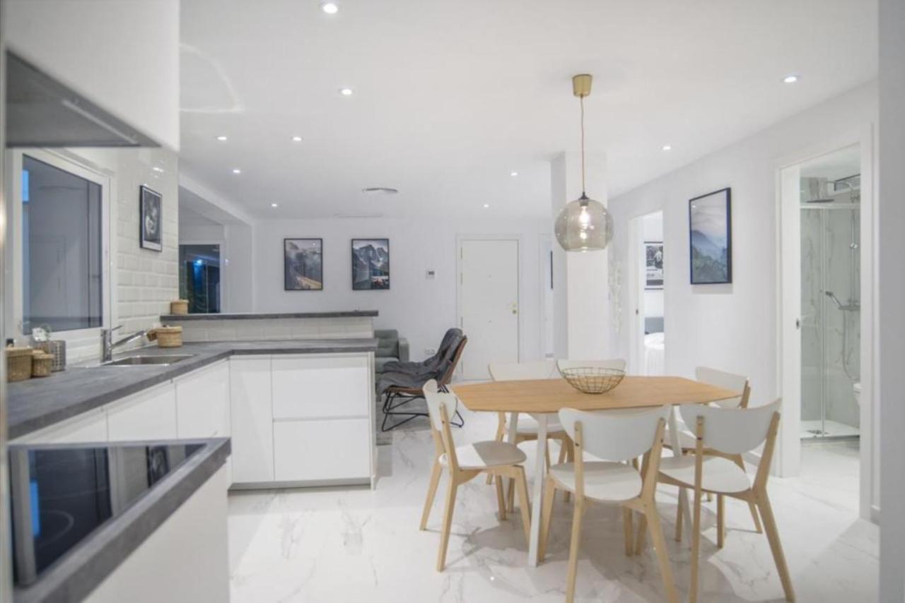 Luxury Apartment Фуeнхирола Екстериор снимка