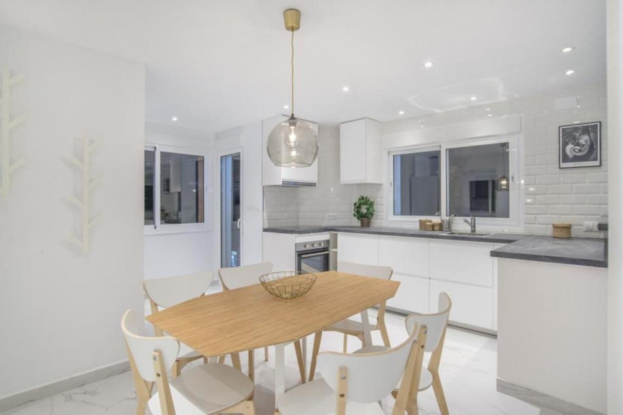 Luxury Apartment Фуeнхирола Екстериор снимка