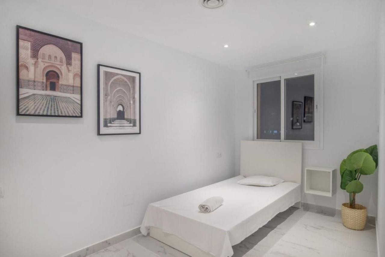 Luxury Apartment Фуeнхирола Екстериор снимка