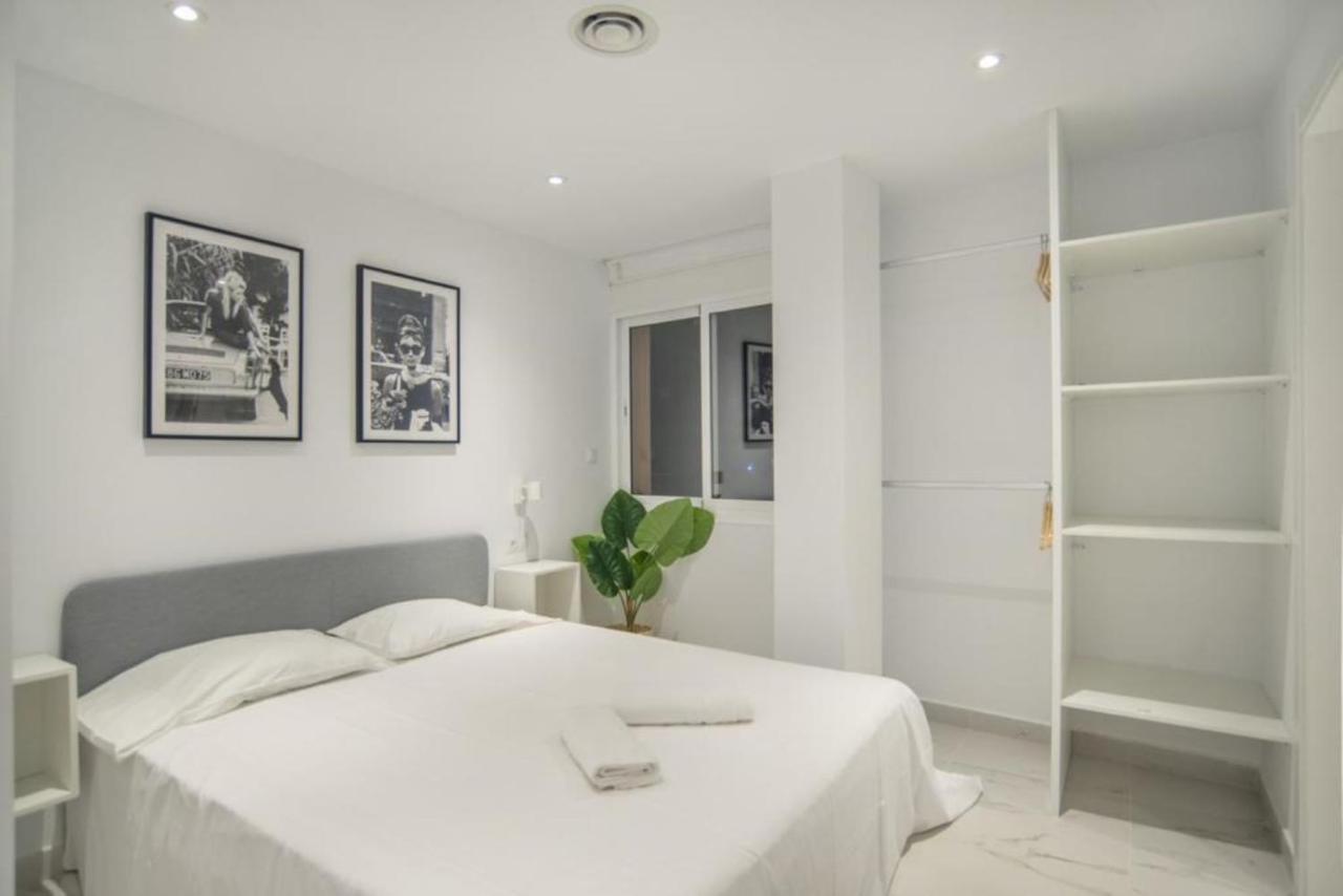 Luxury Apartment Фуeнхирола Екстериор снимка